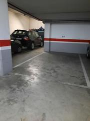 Aparcament cotxe a Santa Marina