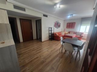 Lloguer Pis a Maria Auxiliadora - Barriada de Llera. Piso en alquiler amueblado al lado del perepetuo