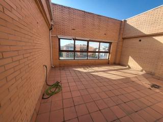 Lloguer Àtic a Maria Auxiliadora - Barriada de Llera. Atico en alquiler en maría auxiliadora