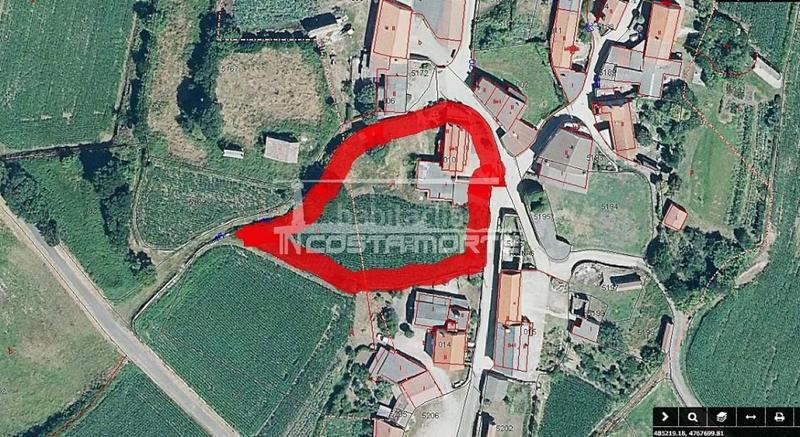 Foto 33408f6c-47c6-4f68-84e6-6e5f4b13f1cf. Casa amb aparcament a Muxía