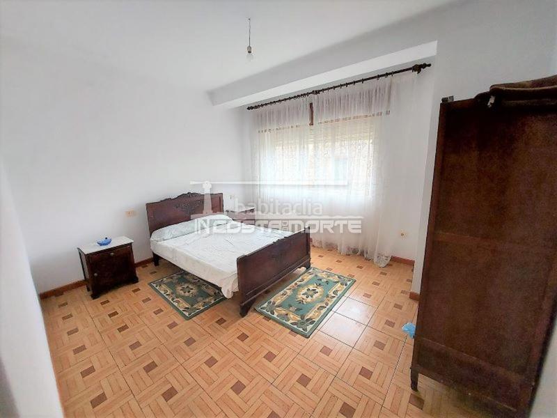 Foto f1a12394-1378-464b-a7d9-ce95d8f05d6c. Casa amb aparcament a Muxía