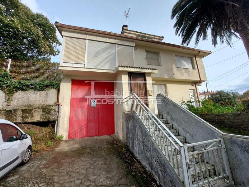 Foto fb10e86f-f48f-4d4e-933b-3f028d067ae6. Chalet en Cee