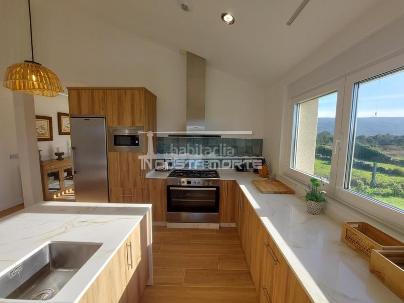 Foto 5389a5a0-262f-4d97-b683-c276e319123b. Xalet amb calefacció aparcament piscina a Carnota