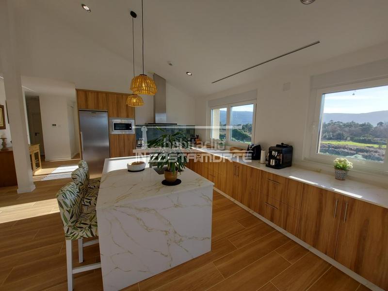 Foto 54e259ea-fc9e-4030-9a4e-249e53efc104. Xalet amb calefacció aparcament piscina a Carnota