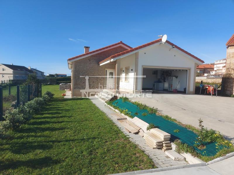 Foto c03fe4fa-97f7-447a-bd48-03d4cd98943d. Xalet amb calefacció aparcament piscina a Carnota