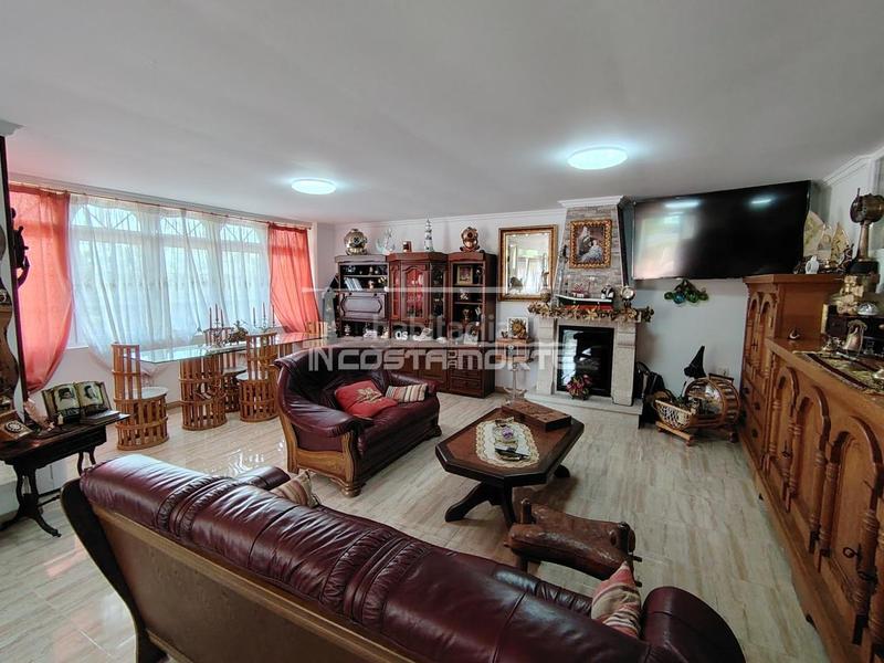 Foto 6baaa940-b83c-4502-a400-e2bae4e90df3. Casa adossada amb calefacció aparcament a Fisterra