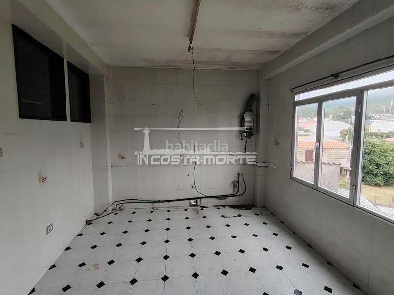 Foto 4d38210c-f568-4ba9-aa38-891b211545a3. Casa adosada en Cee