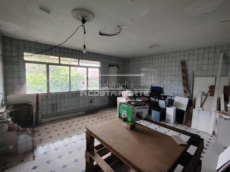 Foto b0c963c0-c669-436b-a558-592ea0c01c42. Casa adosada en Cee