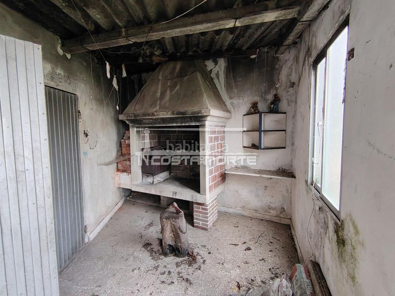 Foto fdc9f758-53e6-4964-89d8-8717d948aeac. Casa adossada amb aparcament a Cee