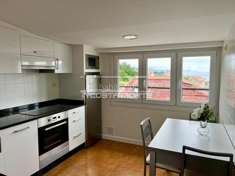 Foto 376196fa-b8ff-40b1-9159-06bae82d0724. Miete dachwohnung in Cee