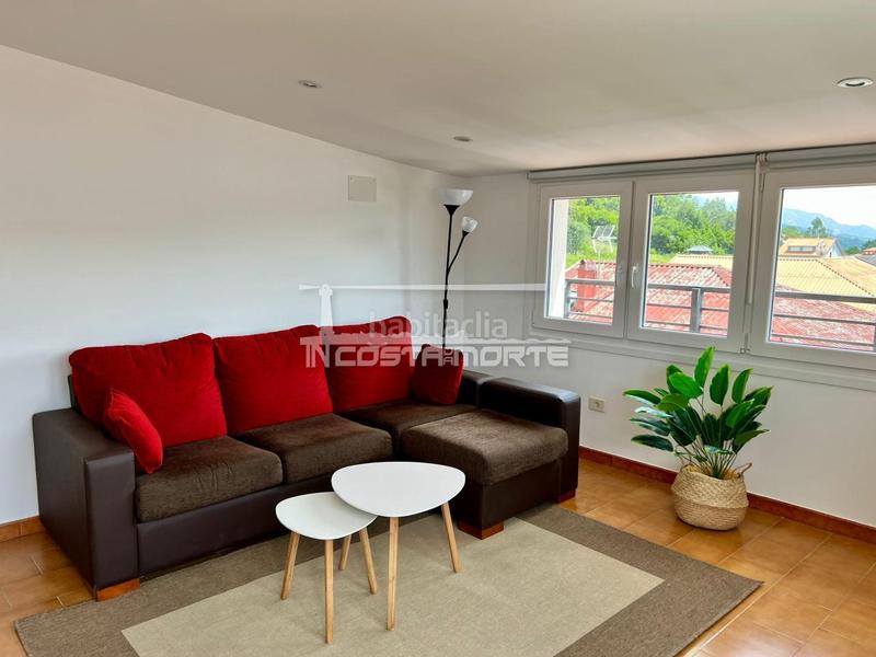 Foto 839c2b24-c26e-4c63-8c2d-93b6fa656cd8. Miete dachwohnung in Cee