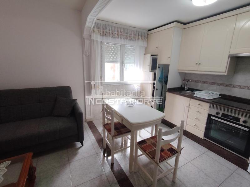 Foto d94e598e-b800-43dd-9feb-9d1e2f2cf3c0. Lloguer apartament a Cee