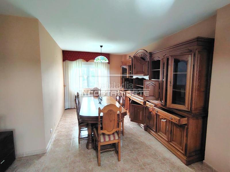 Foto 09362846-ed0a-4a09-a005-ff699b36ced5. Haus mit heizung parking in Cee