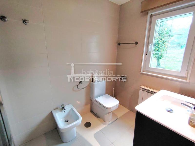 Foto 3a5a2657-7d4a-4711-bd92-d085cba4bfc2. Haus mit heizung parking in Cee