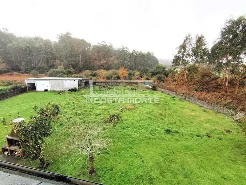 Foto 46b51088-c18b-46b5-ba8e-2100561a7ad9. Haus mit heizung parking in Cee