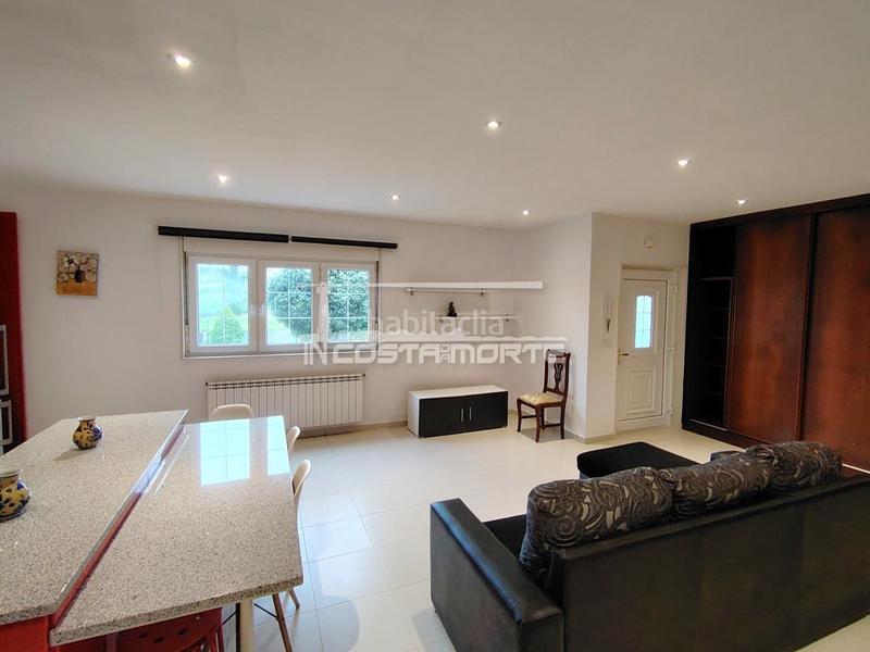 Foto 503c9300-65e3-4040-acdc-cb6c7d53ec31. Haus mit heizung parking in Cee