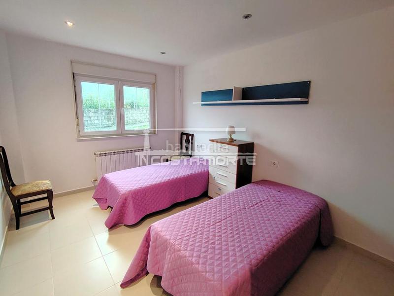 Foto 738acb08-a8ca-4101-832f-37875044671d. Haus mit heizung parking in Cee