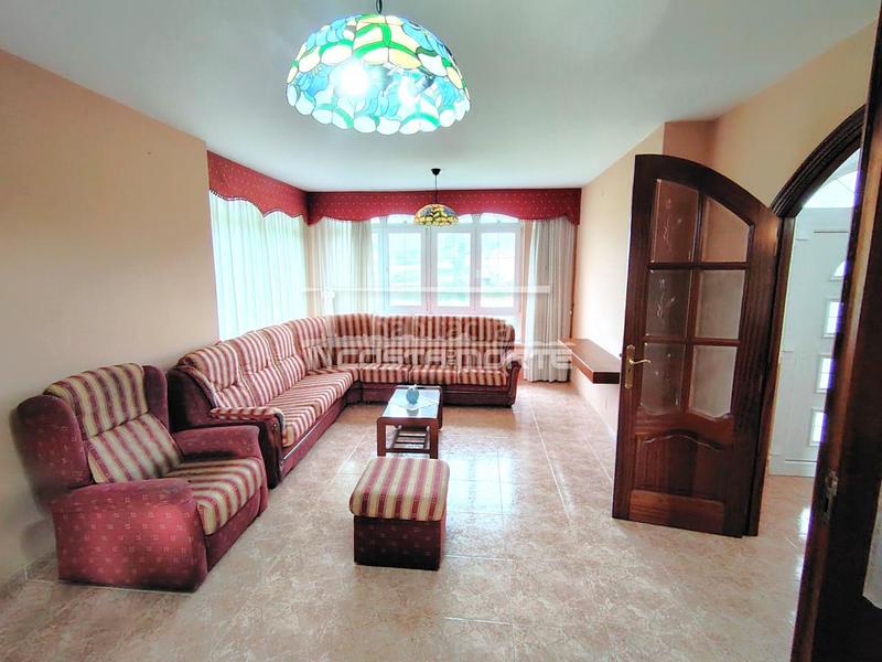 Foto 962ae487-7512-404b-8cd0-32fe3dfadc60. Haus mit heizung parking in Cee