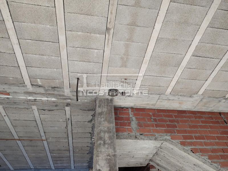 Foto 14eb4a40-fd7c-4e93-90d5-0c4e7abca03b. Lloguer local comercial a Cee