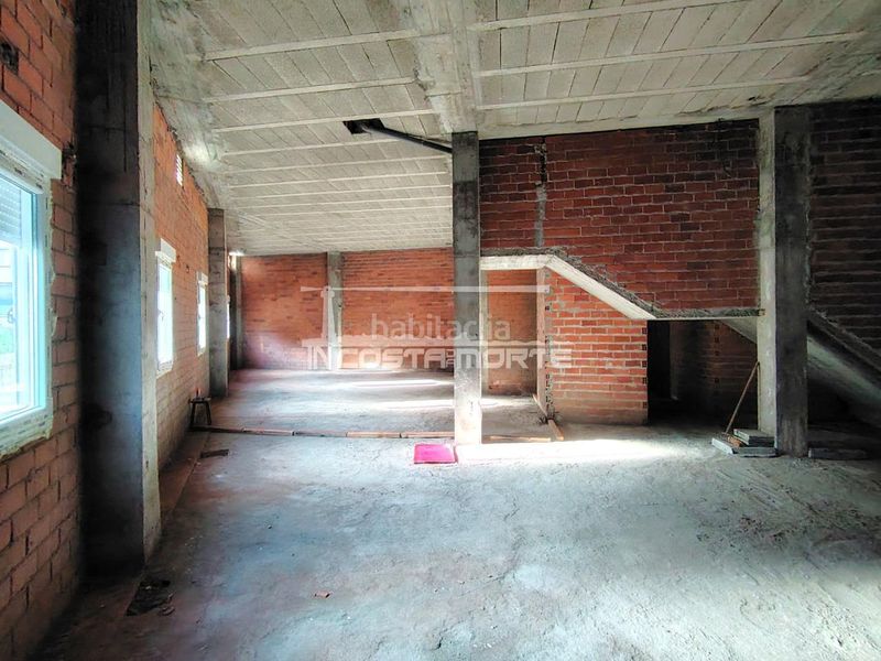 Foto f8916781-5f92-4a16-a759-4c4046d07eb6. Lloguer local comercial a Cee