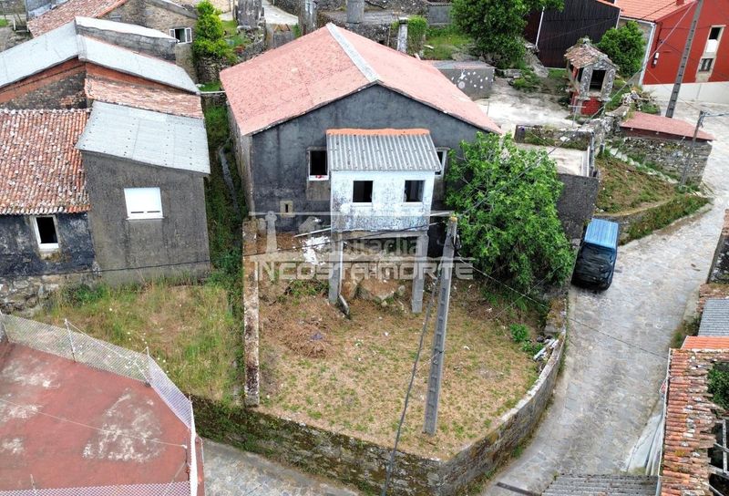 Foto de528a80-7b29-404c-8cbf-e06e105222ba. Casa en Outes