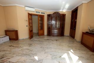 Appartement  Calle ramon albarran. Piso frente al palacio de congresos