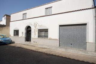 Maison  Calzada la (barbaño). Gran casa en barbaño