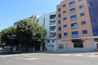 Pis  Calle de santo cristo de la paz. Luminoso piso en san roque de 3 dormitorios con balcn y traster