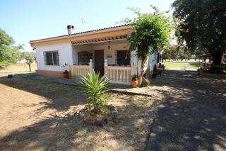 Country house en Pedanas de Badajoz. Casa de campo en ermita botoa