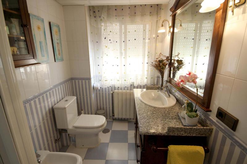 Foto bb76fc63-fe7e-4227-a554-4dc43aba244f. Piso fabuloso piso en calle san isidro en Santa Marina Badajoz