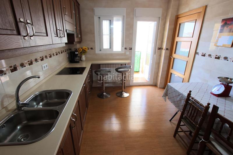 Foto 2db6f854-92c8-4859-a89c-1d253603b133. Casa amb aparcament a Valdelacalzada