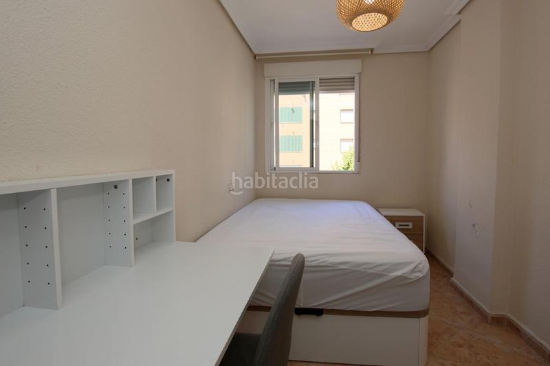Foto 83dbfb27-9d6b-4d55-addd-dc4f10717ea3. Alquiler piso  familiar con balcón en el tranquilo barrio de san roque. en Badajoz