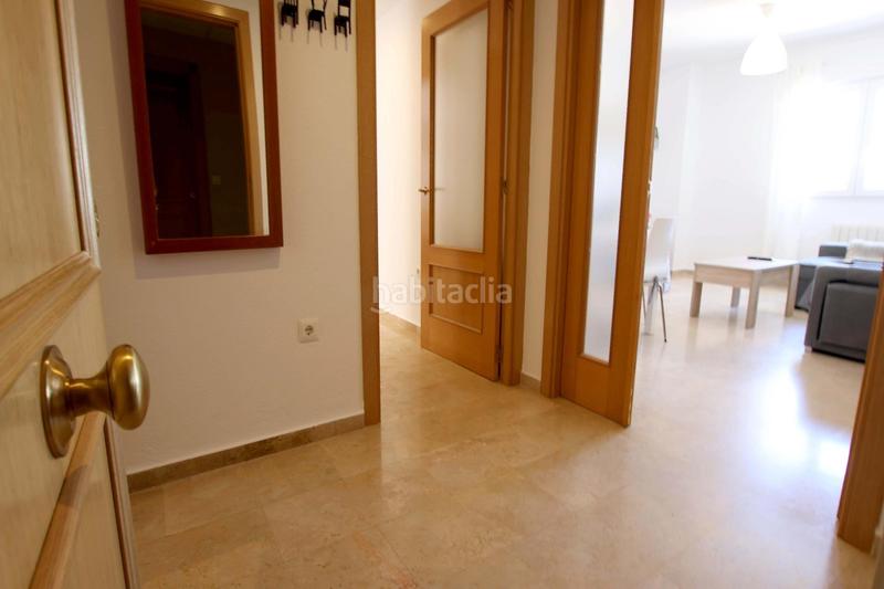 Foto 0ea1b34c-07a0-474b-bb8d-c56d24696fc4. Alquiler apartamento piso luminoso , junto hospital, con ascensor. muy luminoso. en Mérida