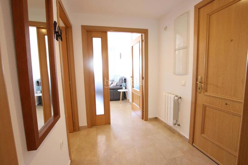 Foto 5b1b177f-5b7b-4c90-a14b-b7eb935ef0ac. Alquiler apartamento piso luminoso , junto hospital, con ascensor. muy luminoso. en Mérida