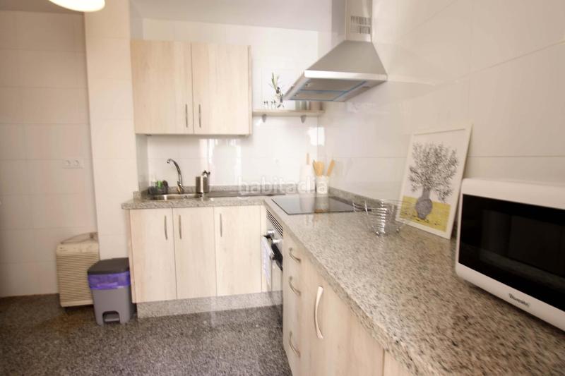 Foto 9af7c177-68f4-46ba-9240-b702de1aebbb. Alquiler apartamento piso luminoso , junto hospital, con ascensor. muy luminoso. en Mérida