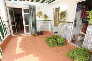 Pis  Calle nueva. Piso en 1ª planta de 180 m. en pª de la calzada