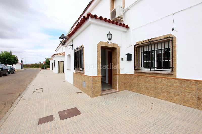 Foto 7796f6ee-9f38-43c3-ae8a-dca14794f0da. Casa amb aparcament a Valdelacalzada