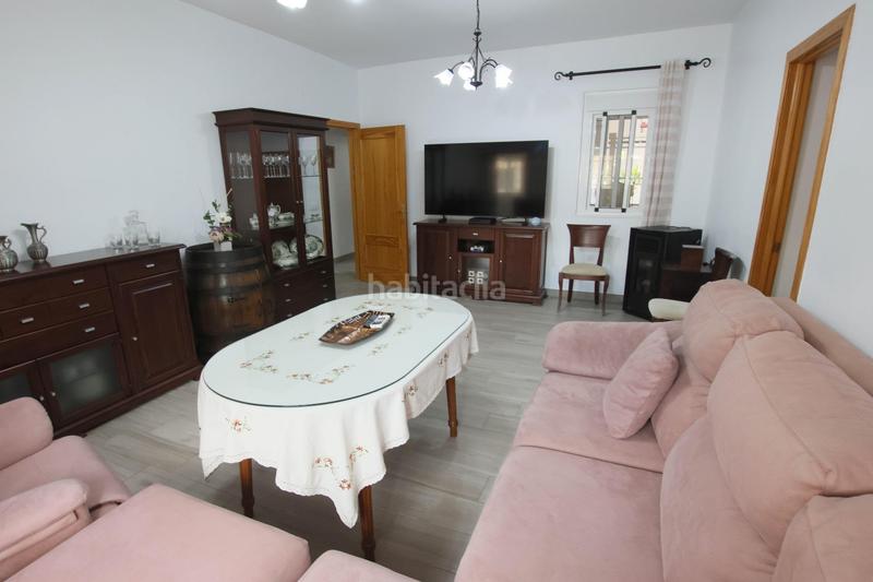 Foto ce9ddc46-0015-4741-9219-ca9b3459beb7. Casa amb aparcament a Valdelacalzada