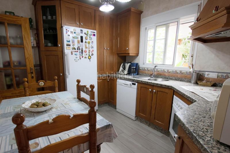 Foto e57dc8db-c6cf-4985-a27c-11a6f31d1025. Casa amb aparcament a Valdelacalzada