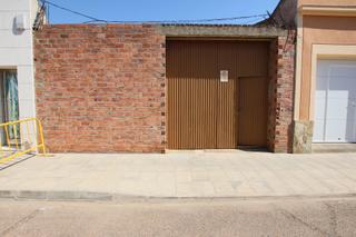 Terreno residencial en Montijo. Solar cerrado zona el valle