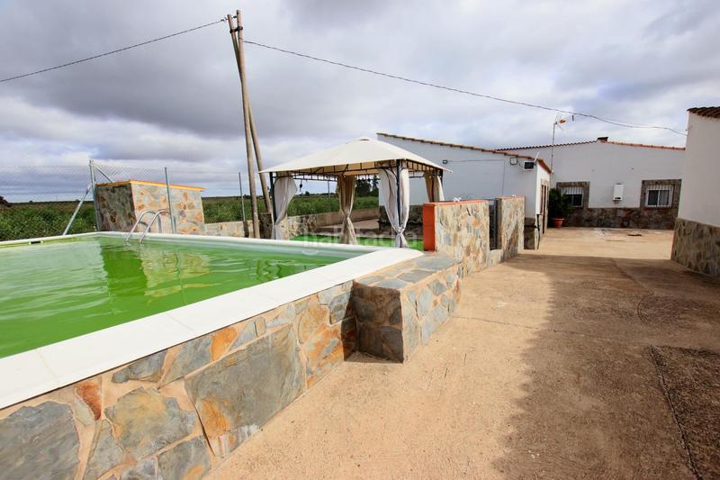 Foto 2ed023fe-4e10-494a-b268-65e3fe9a0e21. House with pool in pedanías de Badajoz Badajoz