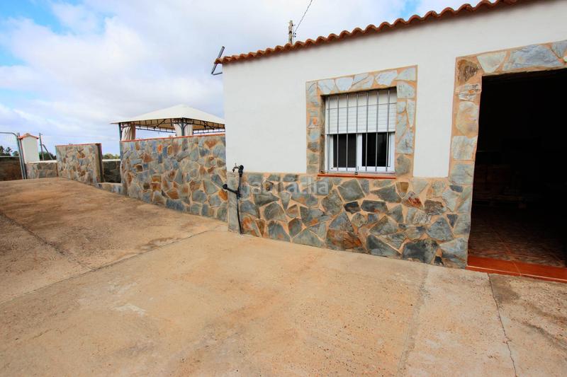 Foto 49193cf9-982d-4da4-9ee6-b330c176958c. House with pool in pedanías de Badajoz Badajoz