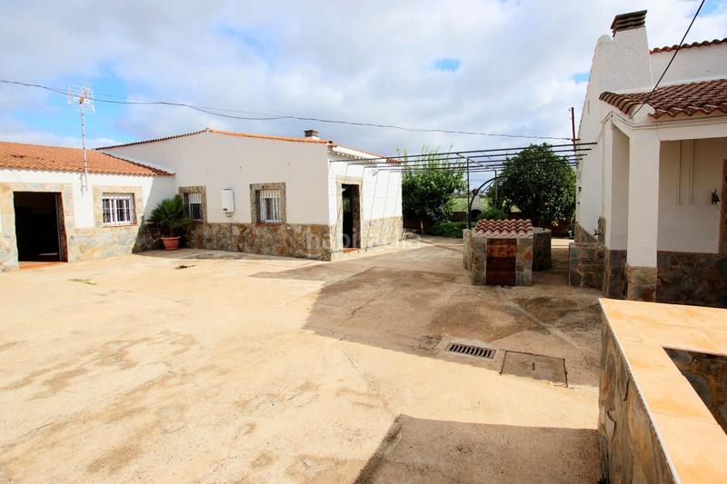 Foto 5e1e020b-47fb-4893-b31b-dc833d0c45db. House with pool in pedanías de Badajoz Badajoz