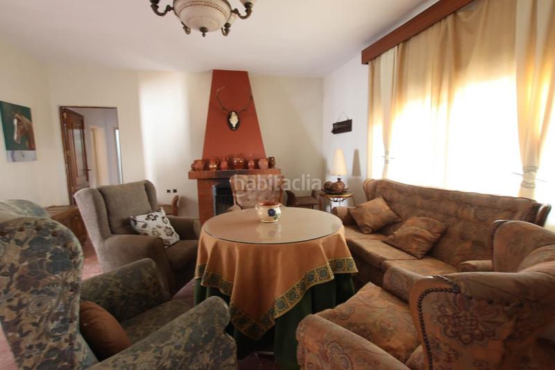 Foto 331c5dda-504a-4c55-a83f-837149665115. Masia amb aparcament a Valdelacalzada