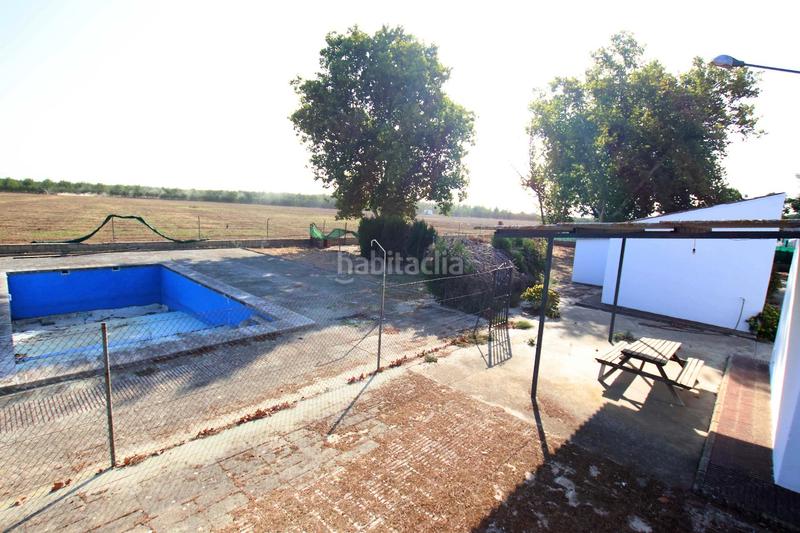 Foto 487965e2-4c44-4fea-91a0-888018ff1066. Masia amb aparcament a Valdelacalzada