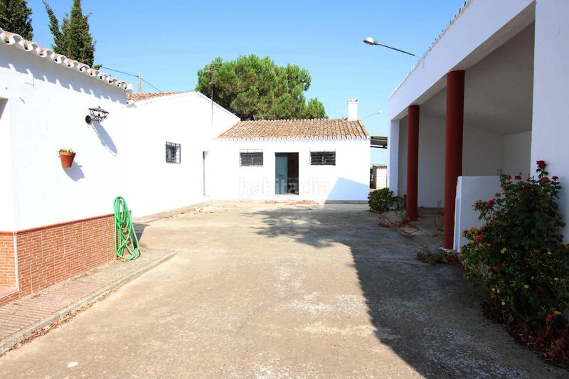 Foto 4f6a32f8-d604-4cf9-ac6e-e34e38d70ea5. Masia amb aparcament a Valdelacalzada