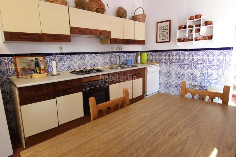 Foto 80d18724-0781-49b0-9027-9fd73f757898. Masia amb aparcament a Valdelacalzada