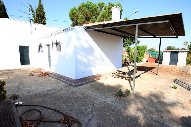 Foto b91a81de-eb8f-469f-8d17-7bac0c79f252. Masia amb aparcament a Valdelacalzada