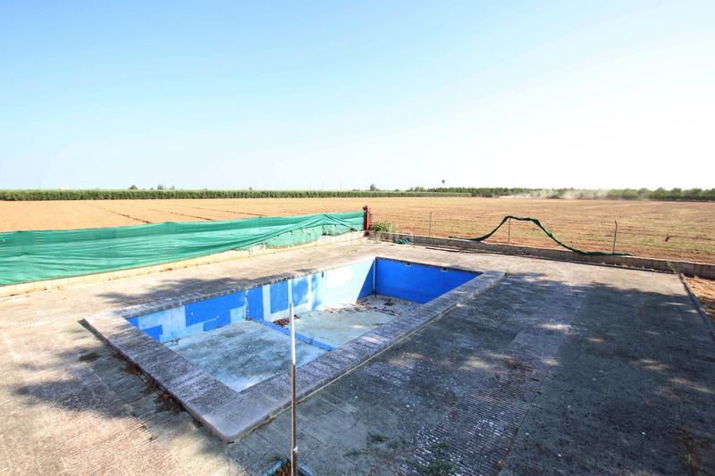 Foto d62aa7b8-c4e0-45c5-94c0-a841b9330be8. Masia amb aparcament a Valdelacalzada