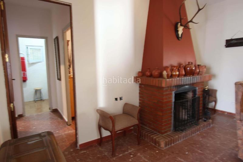 Foto ef88b345-75c7-440c-ae14-6f2257a82478. Masia amb aparcament a Valdelacalzada